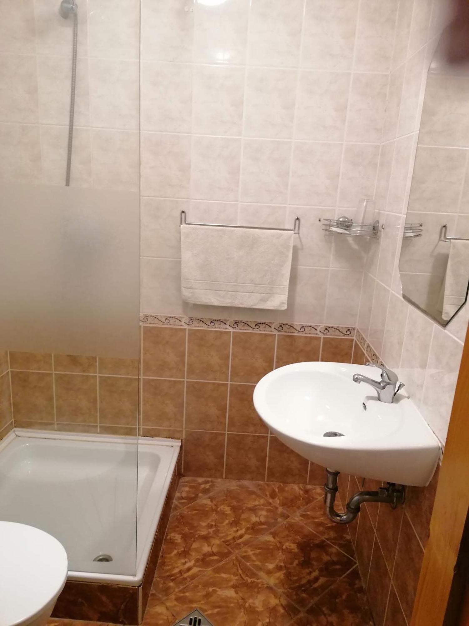 Iglodi Panzio Otel Kunszentmárton Dış mekan fotoğraf